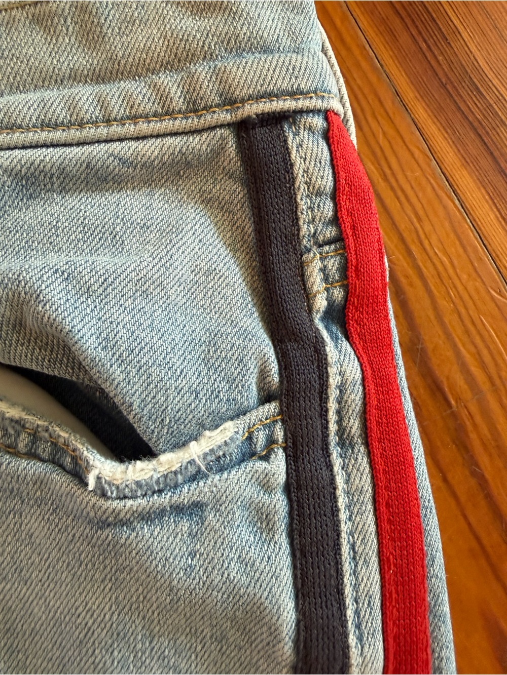 MOTHER Insider Crop Step Fray in Thanks again Racer with Red & Navy Side Stripes - Picture 4 of 5
